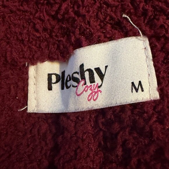 Pleshy Cozy Knit Boucle Cropped Tank and Jogger set - Small - Picture 4 of 4